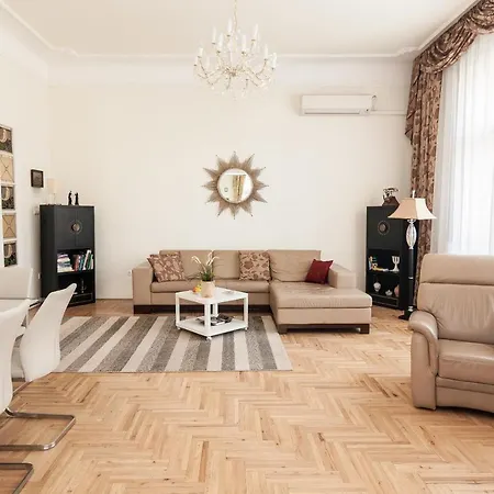 Basilica Panorama Apartman *